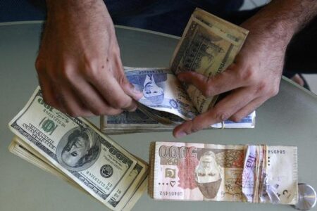Rupee starts to shine against USD again